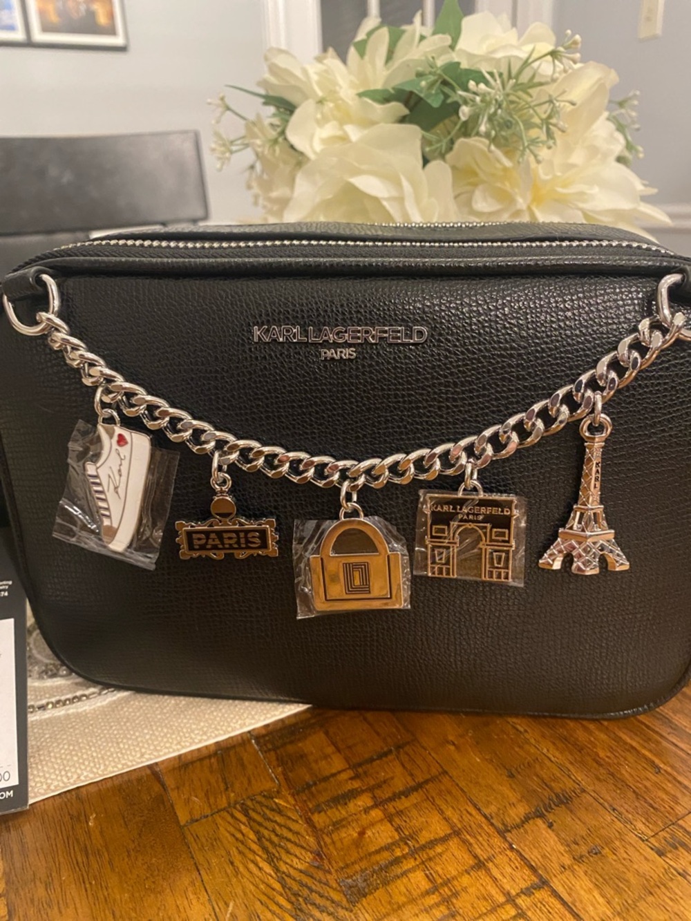 RESERVED Karl Lagerfeld Paris Maybelle Double Zip Camera Bag - Picture 2 of 16